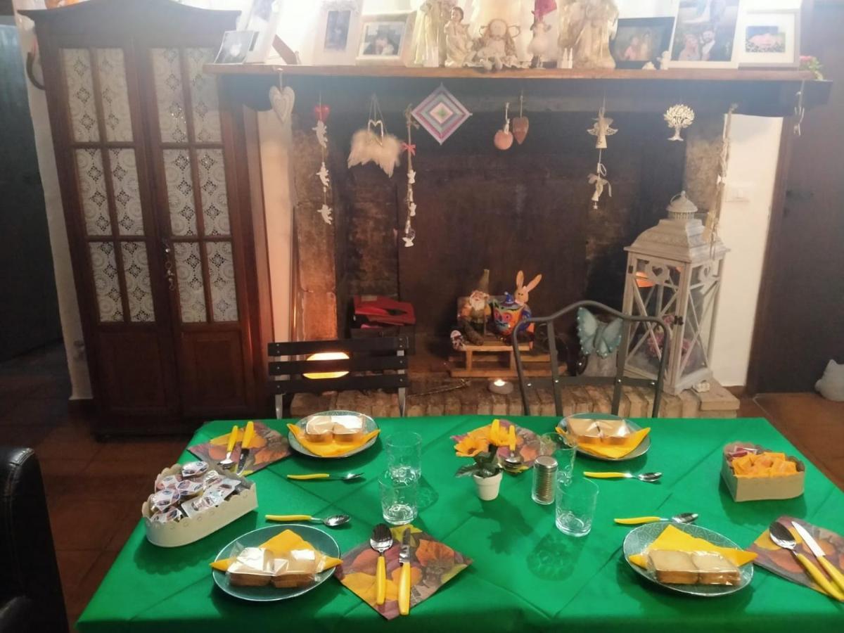 B&B La Luna Nel Pozzo โตดี ภายนอก รูปภาพ